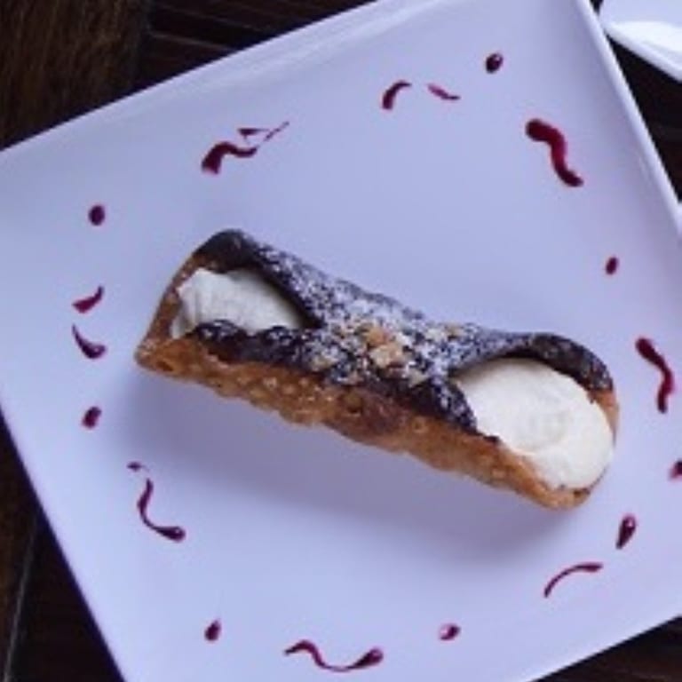 Delicious Cannoli and Italian Desserts