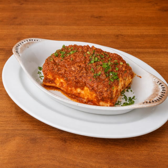 Cheese Lasagna with Meat Sauce - Tray for 10 people.