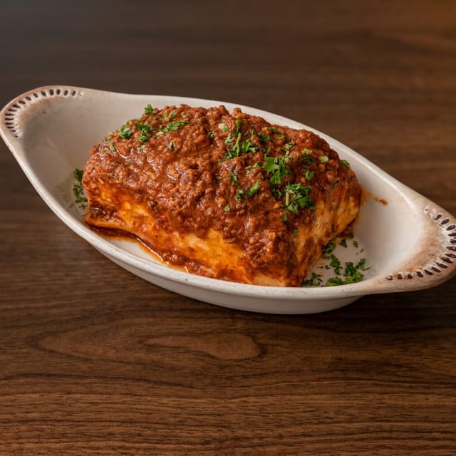Cheese Lasagna with Meat Sauce - Tray for 10 people.